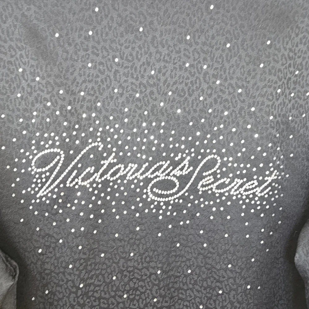 Victoria’s Secret Black Satin Pajama Top Leopard Print Rhinestone Back - Picture 9 of 12